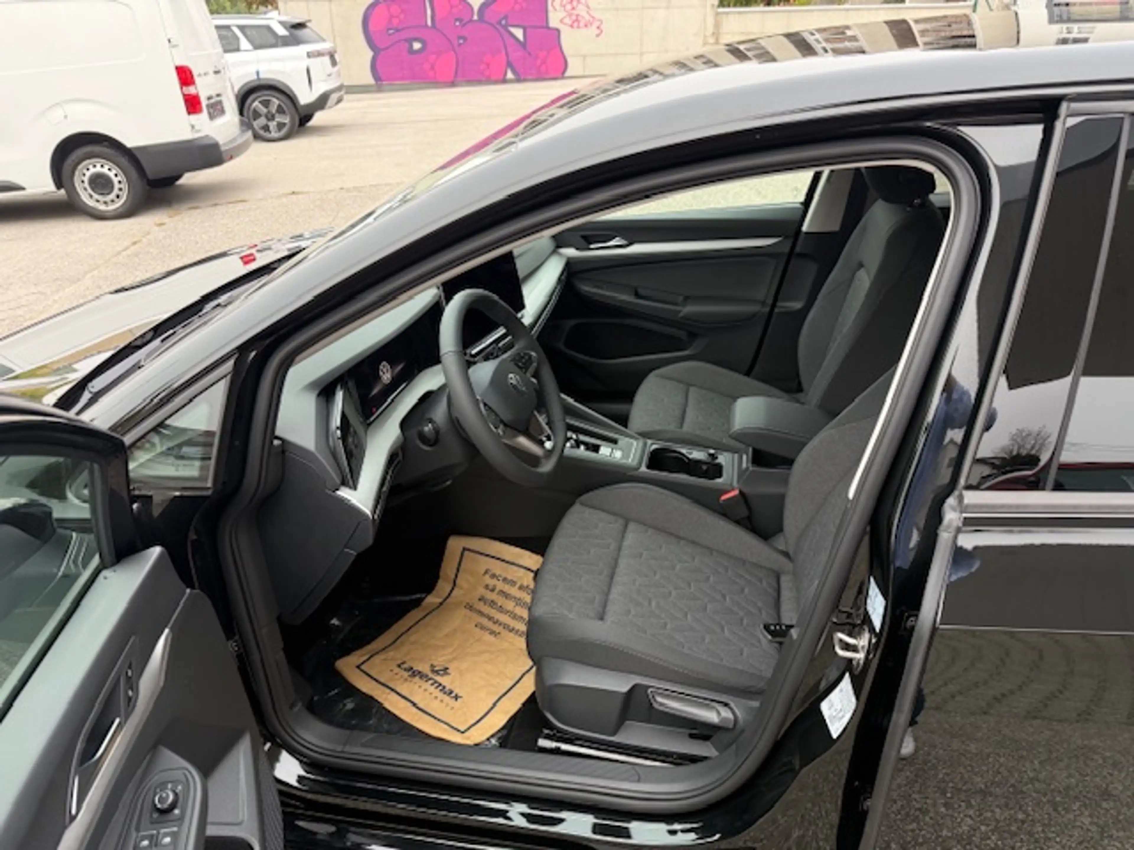 Volkswagen Golf 2.0 TDI 110 kW Life inkl. Anhängekupplung — photo 12