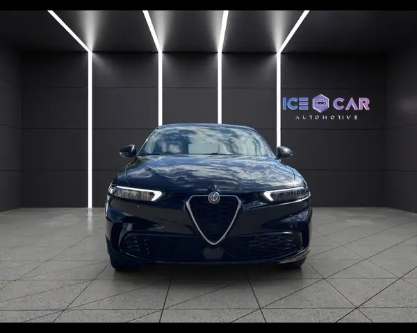 Alfa Romeo Tonale view 2