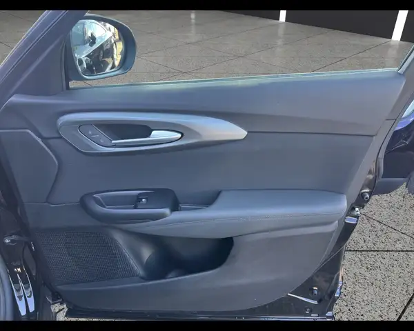 Alfa Romeo Tonale view 17