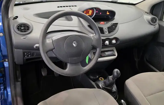 Renault Twingo view 9