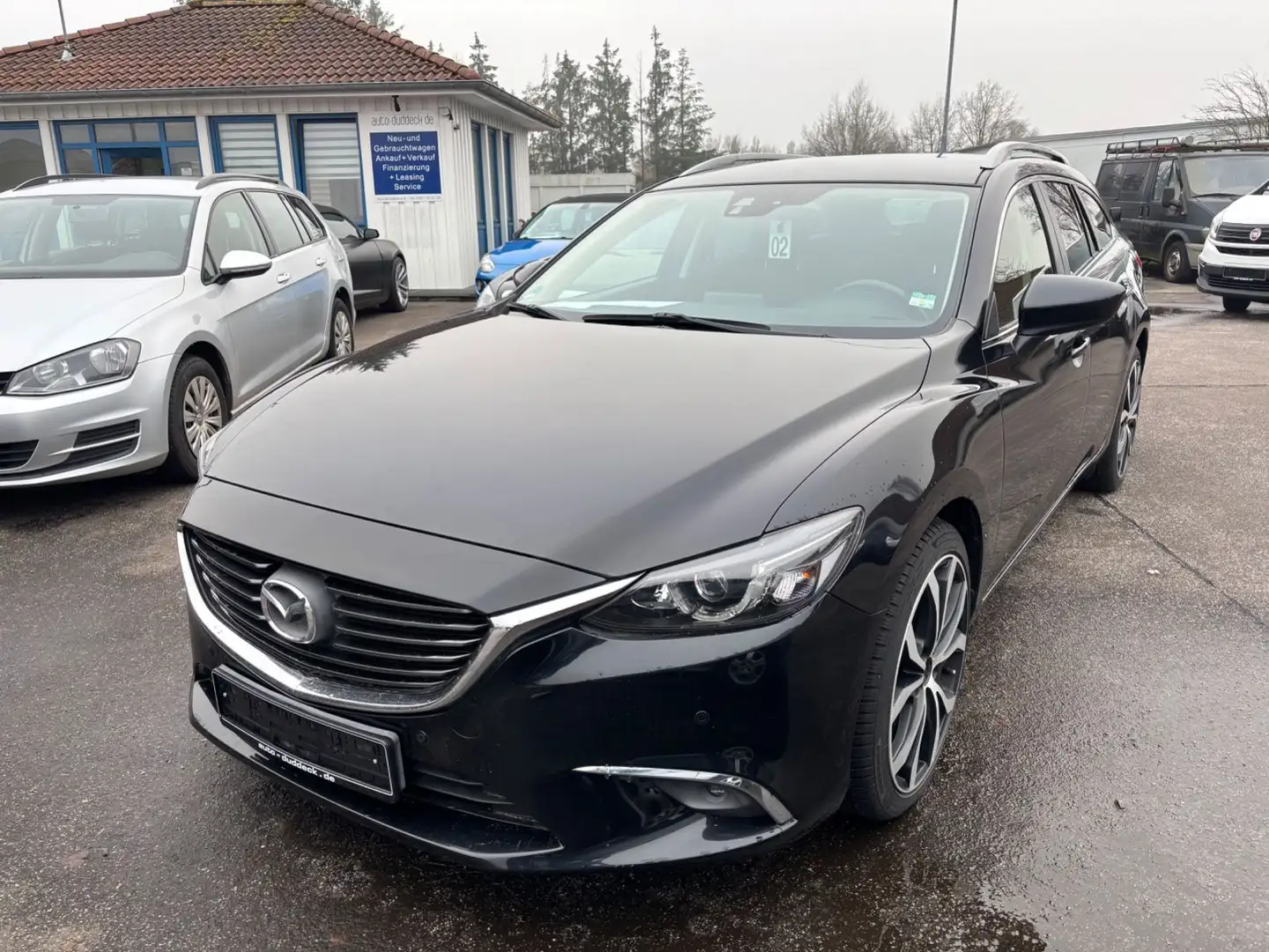 Mazda 6 Kombi Exclusive-Line / Automatik+Navi+Kamera Fekete - 2