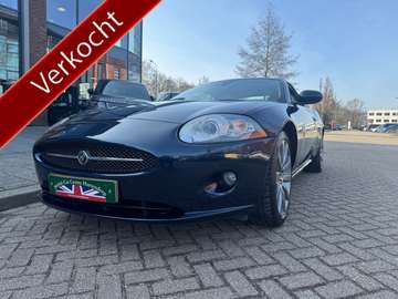 4.2 V8 Convertible