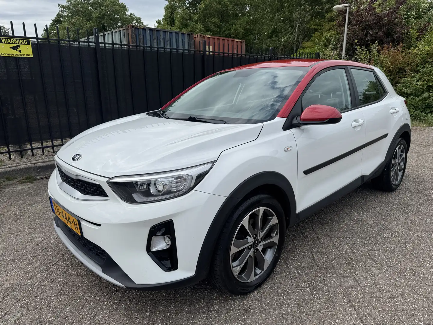 Kia Stonic 1.0 T-GDi ComfortPlusLine Navigator DAB/CAM/Navi/C Wit - 1