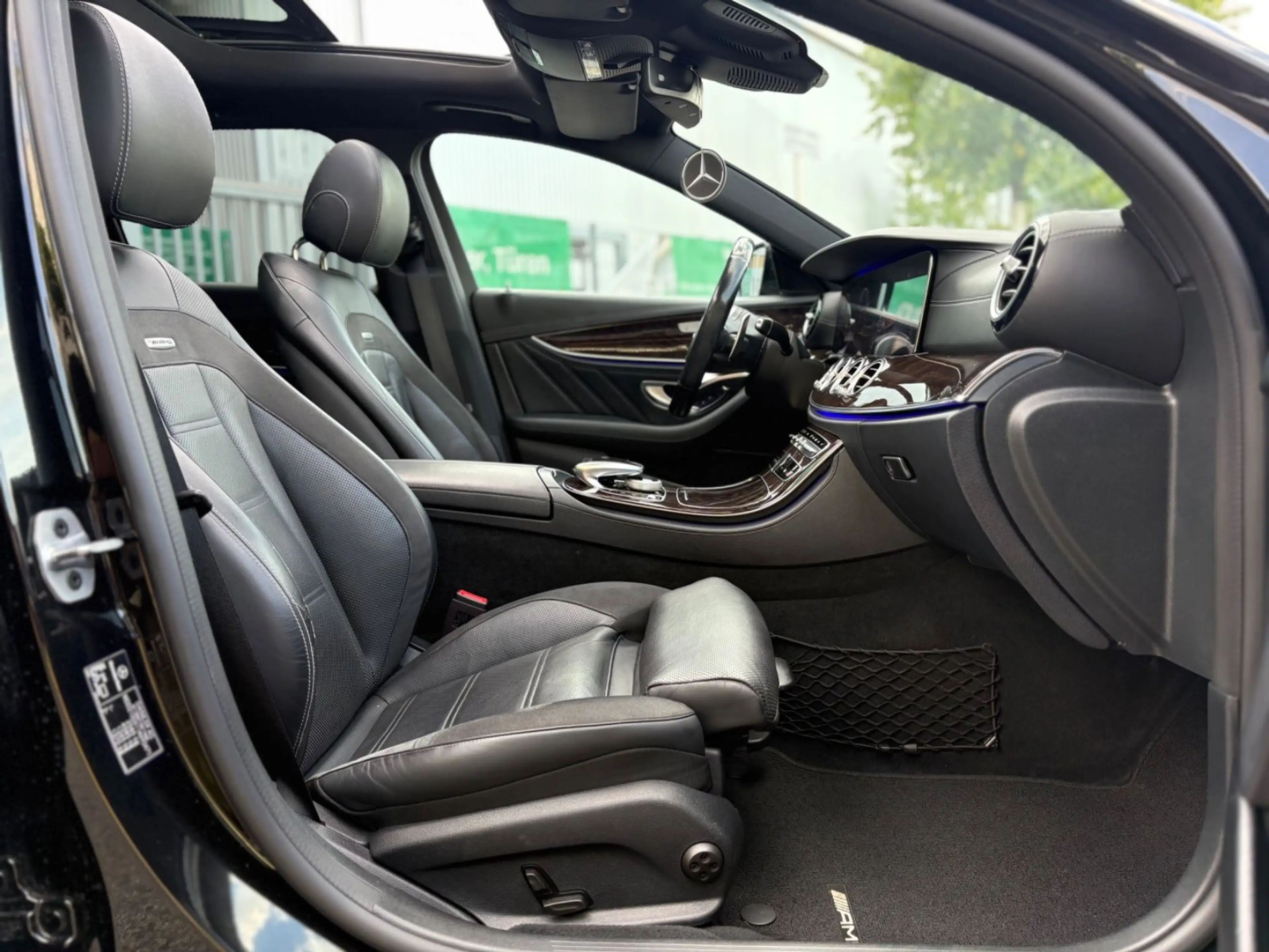 Mercedes-Benz E 53 AMG 4Matic+ Night Paket Panorama*AHK* — photo 10