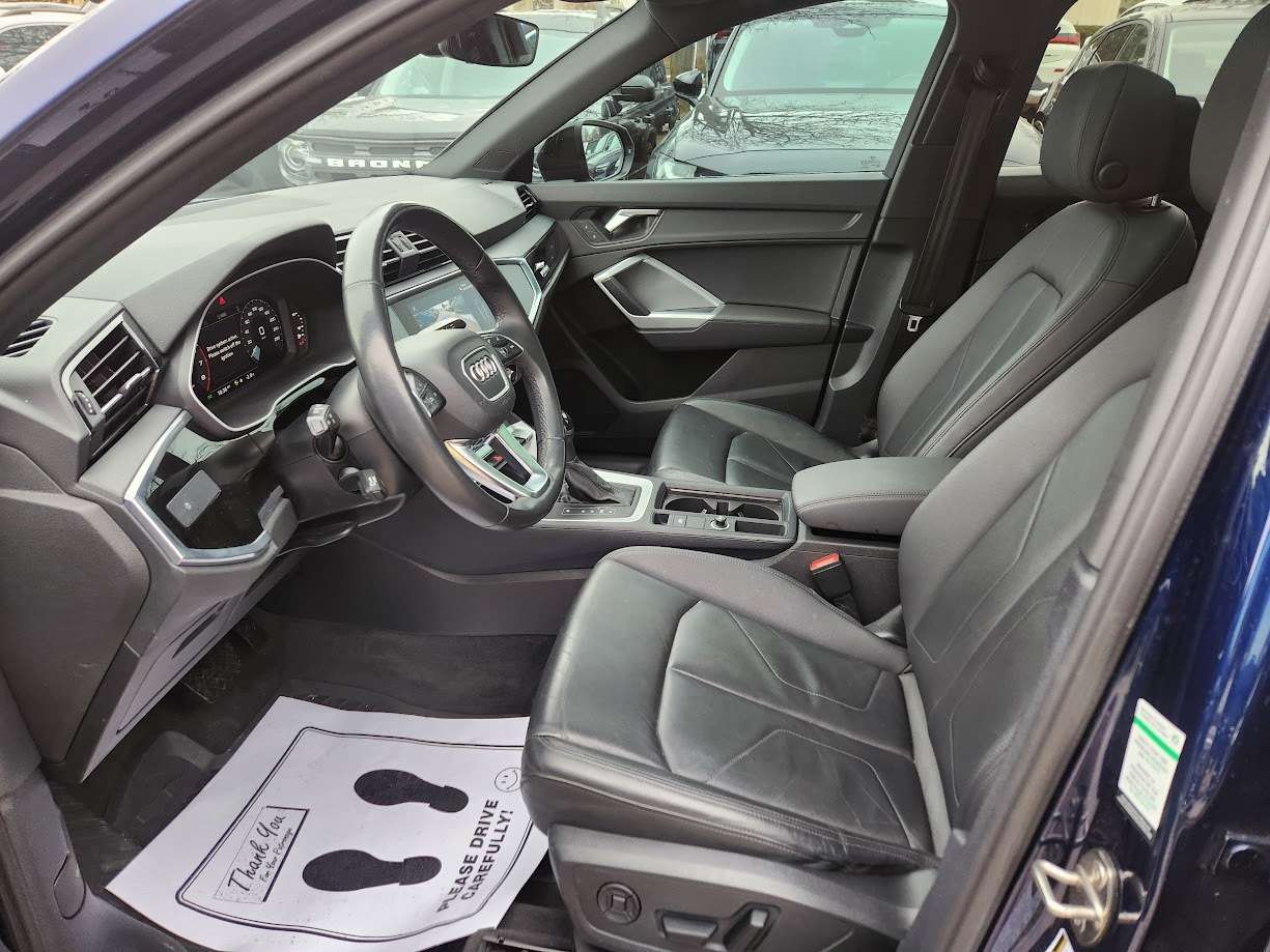2022 Audi Q3