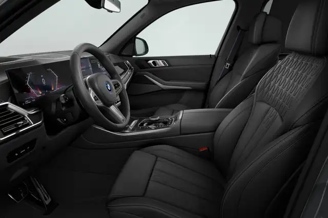 BMW X5 view 4