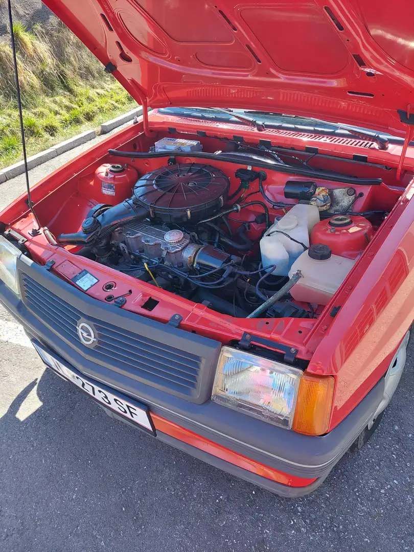 Opel Corsa Corsa LS 1,3 i Rot - 2