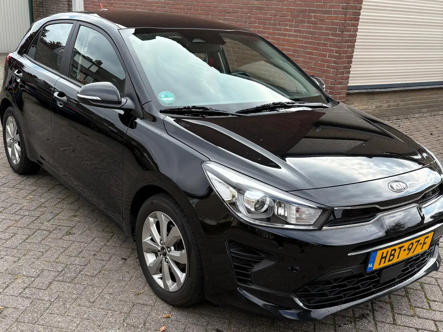 Kia Rio Zwart - 1