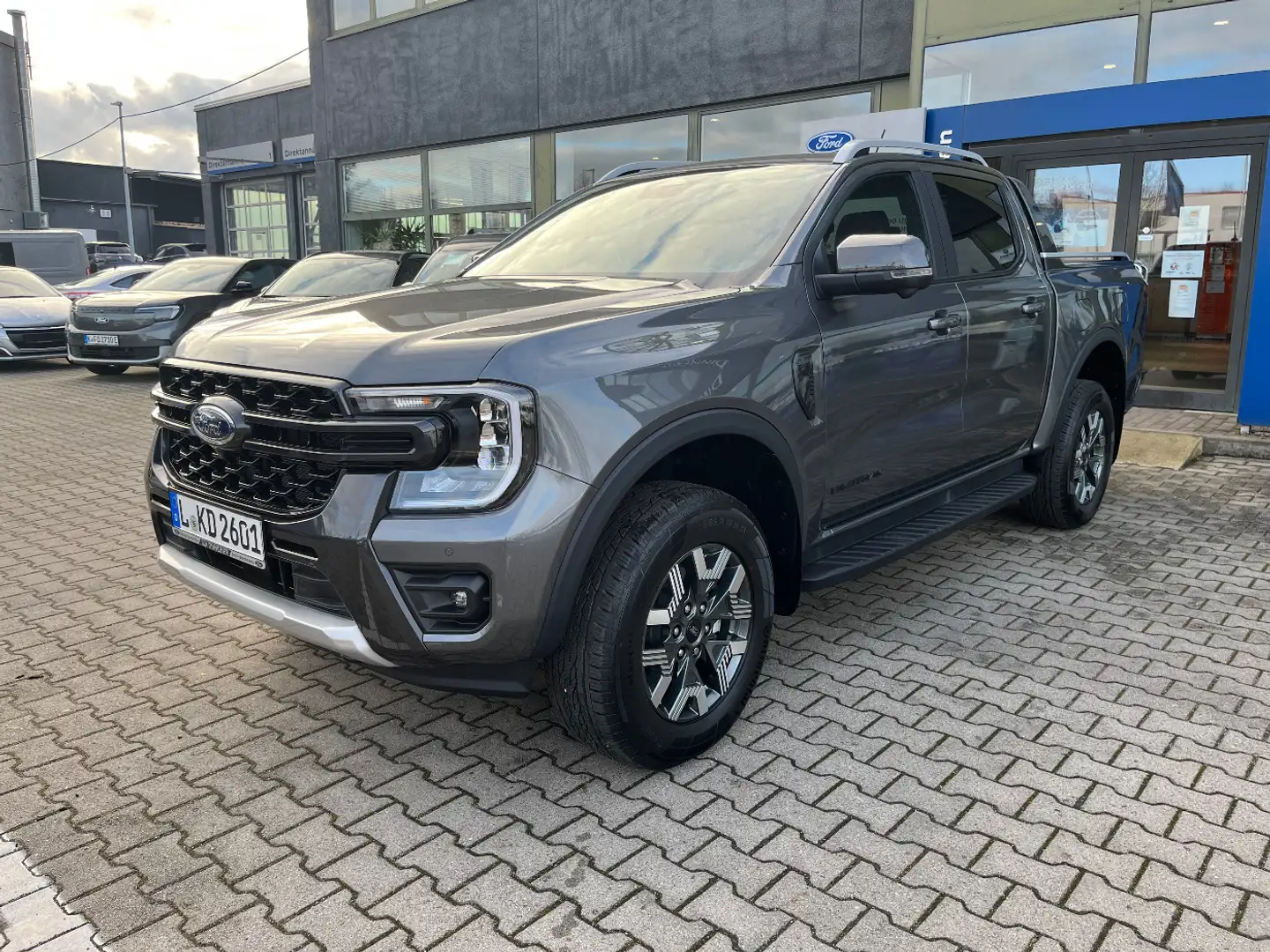 Ford Ranger DoKa 2.3l PHEV Wildtrak 207 kW AHK+360° Grau - 2