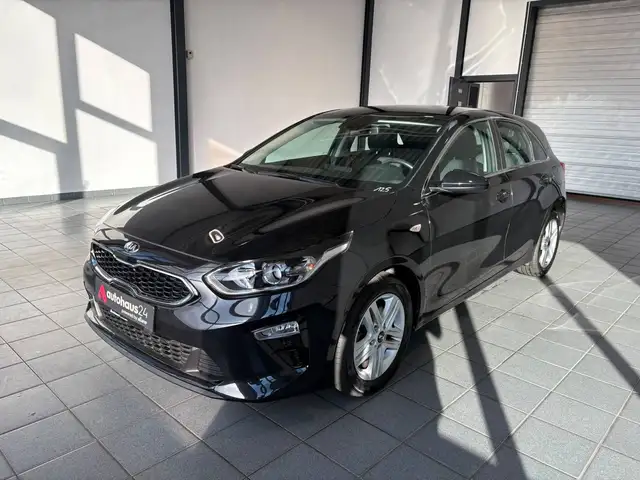 Kia Ceed view 3