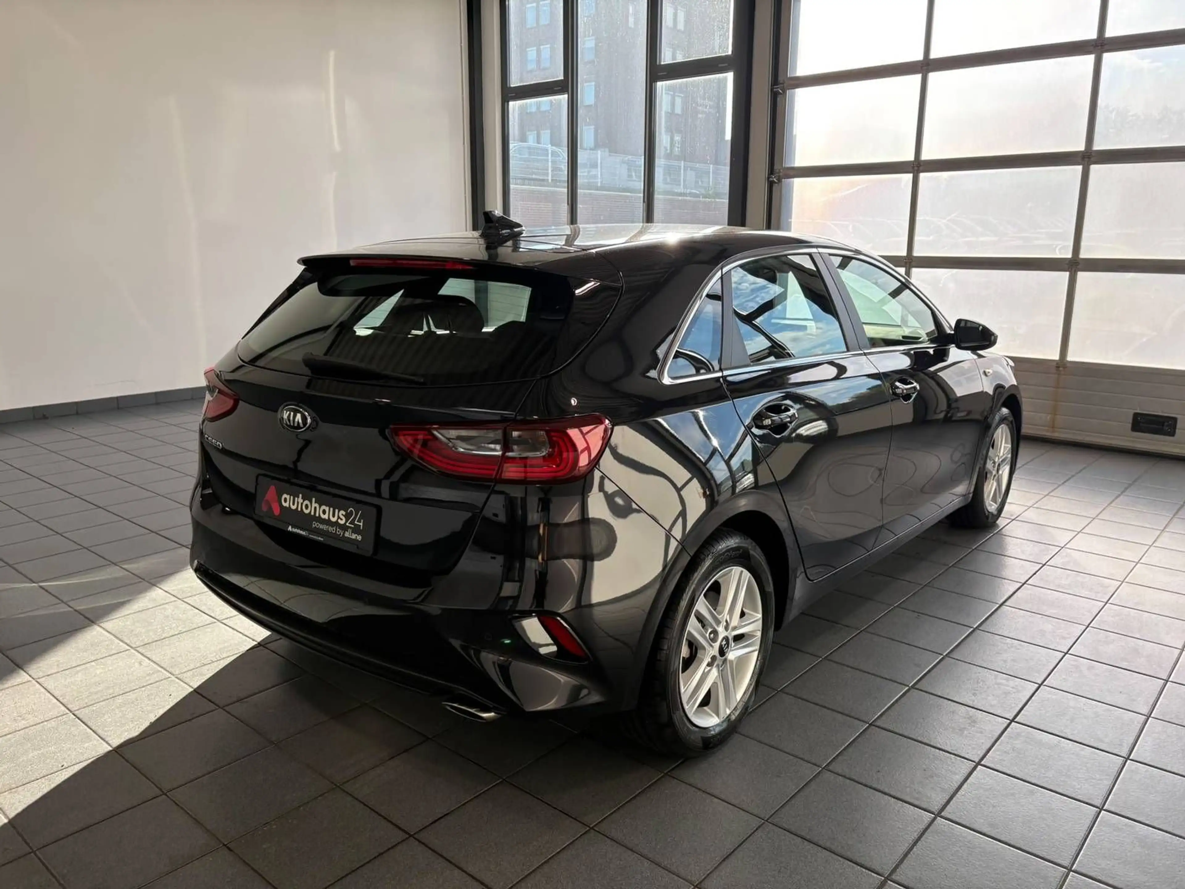 Kia Ceed / cee'd Ceed 1.4 Vision Navi|Kamera|SHZ|PDC — photo 5