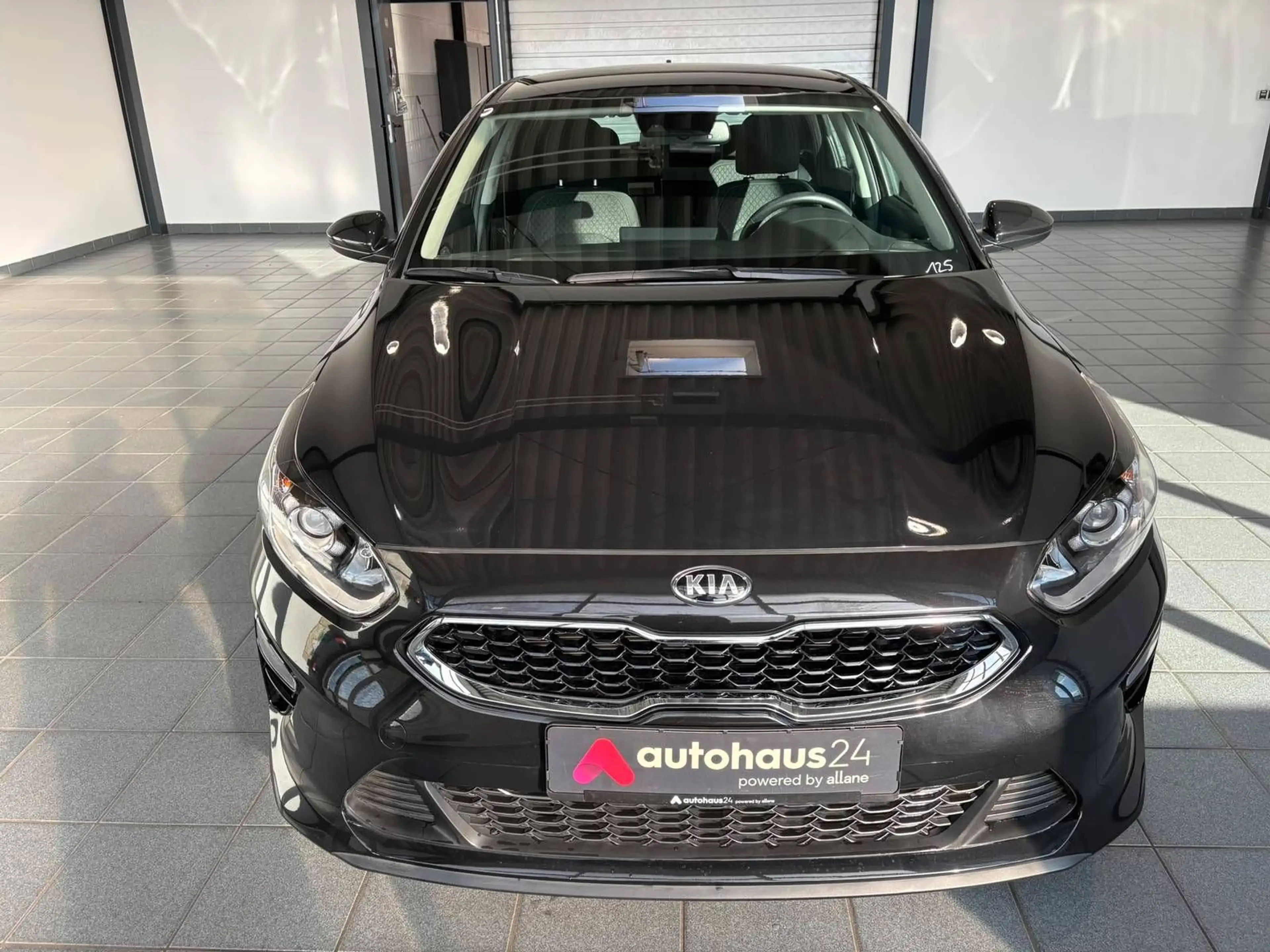 Kia Ceed / cee'd Ceed 1.4 Vision Navi|Kamera|SHZ|PDC — photo 2