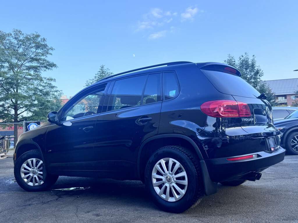 2016 Volkswagen Tiguan No accident / Financing / Warranty — снимка 1