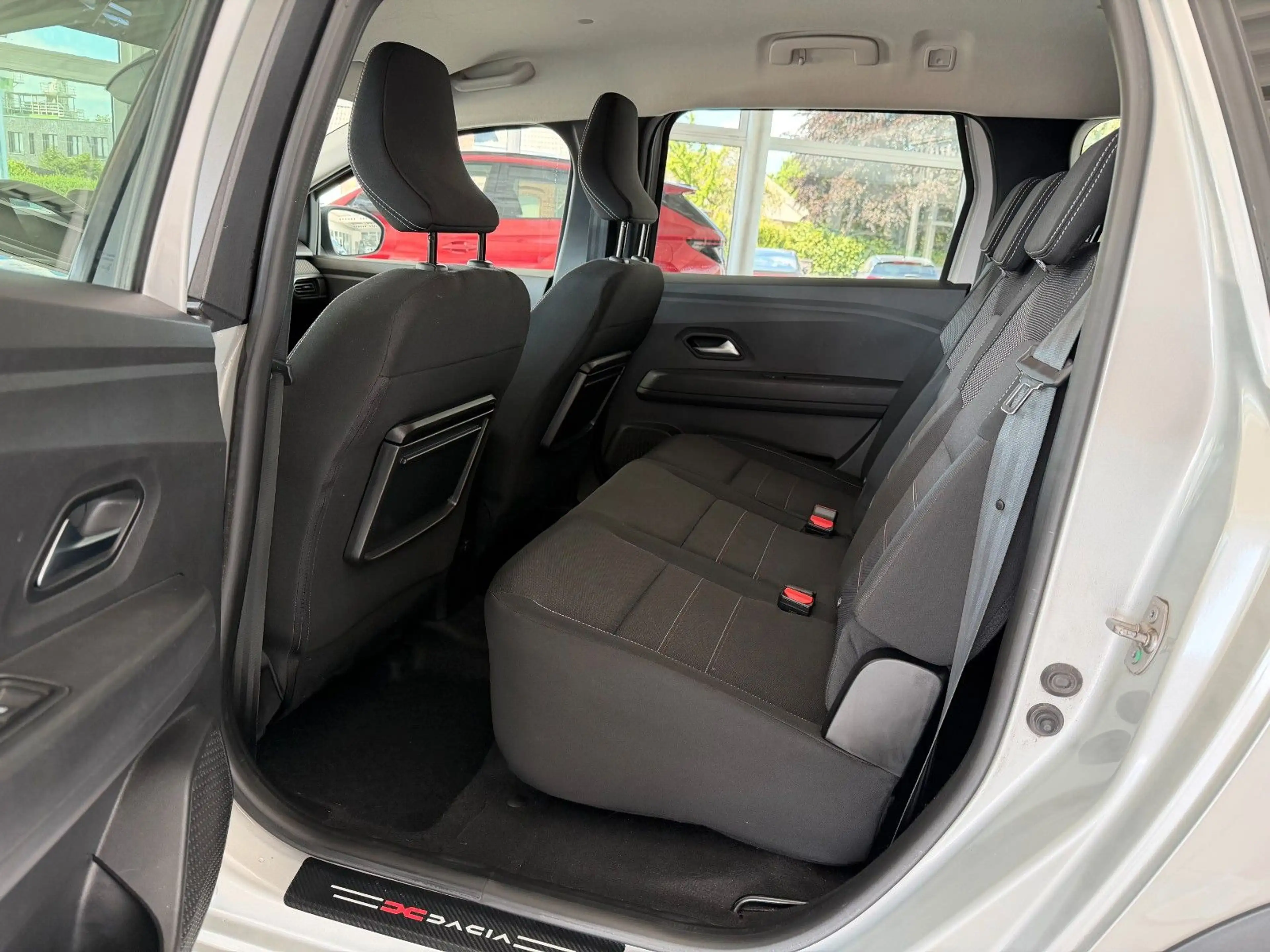 Dacia Jogger Extreme+ TCE 100 ECO-G Navi Sitzheizung — photo 15