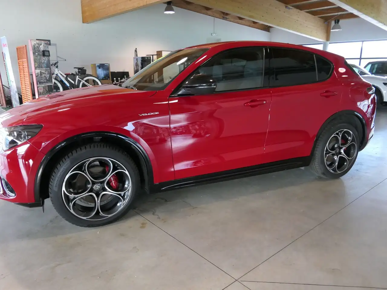 Alfa Romeo Stelvio 2025