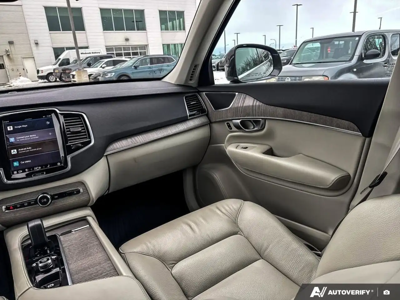 Volvo XC90 снимка Volvo XC90