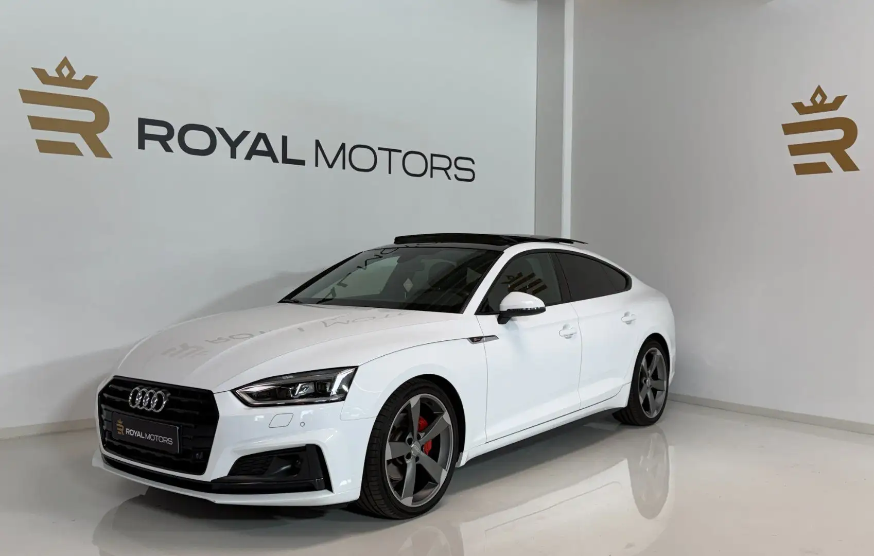 Audi A5 2.0 TDI SB 40 TDI sport Weiß - 1