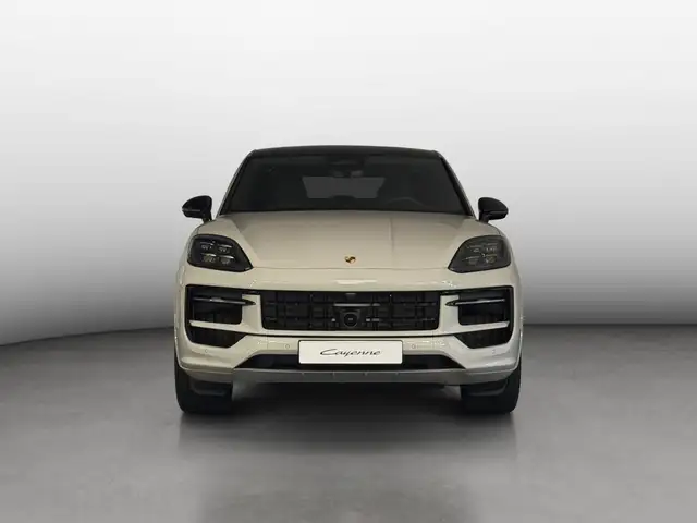 Porsche Cayenne view 8