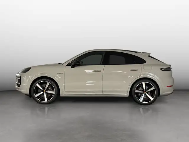 Porsche Cayenne view 2