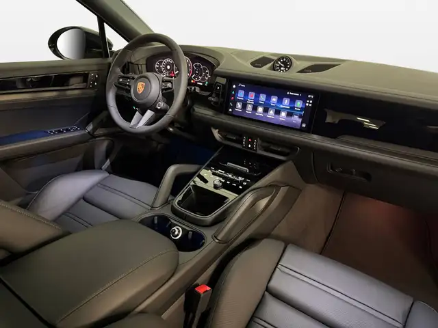 Porsche Cayenne view 10
