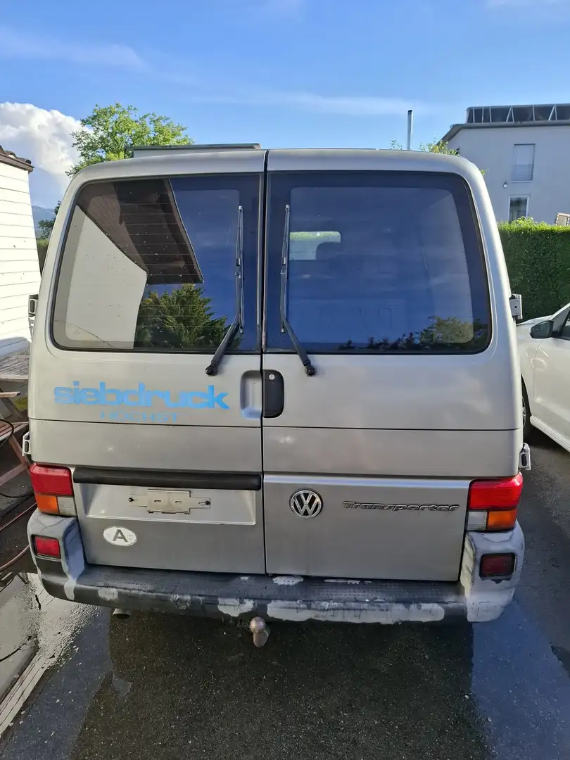 Volkswagen Bus - 2