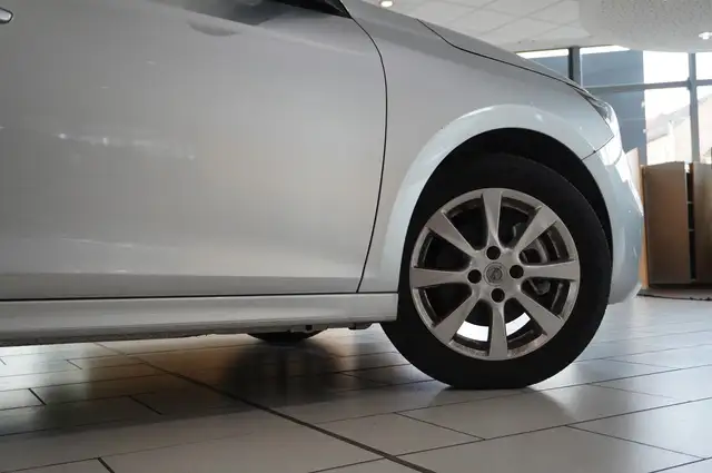 Opel Corsa view 7