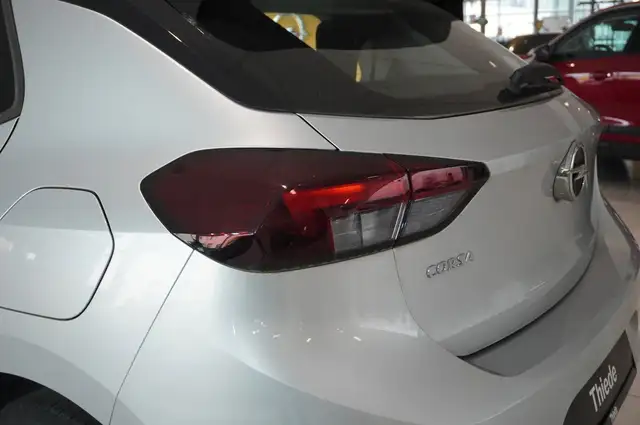 Opel Corsa view 9
