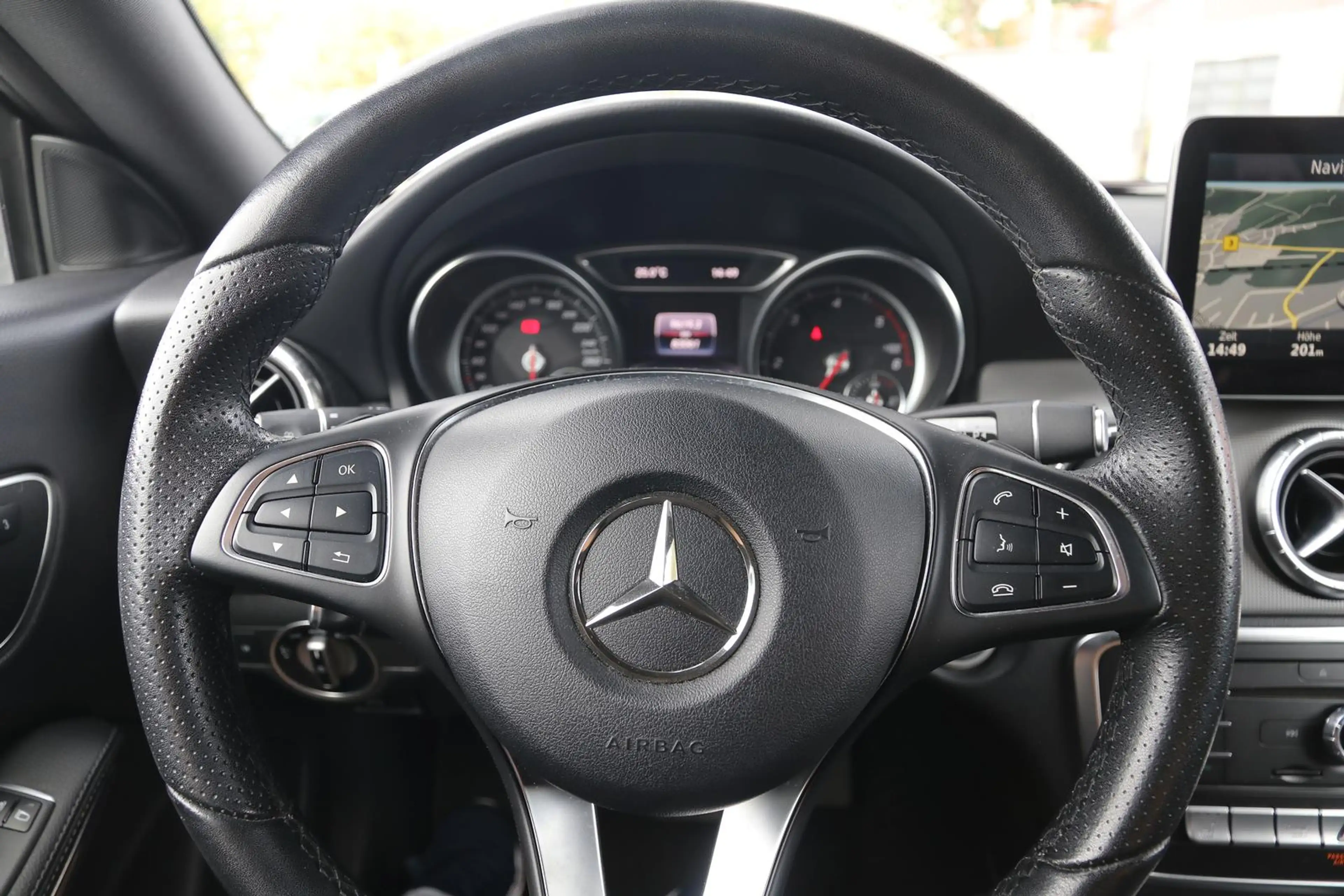 Mercedes-Benz Others CLA 200 CDI d Shooting Brake — photo 11