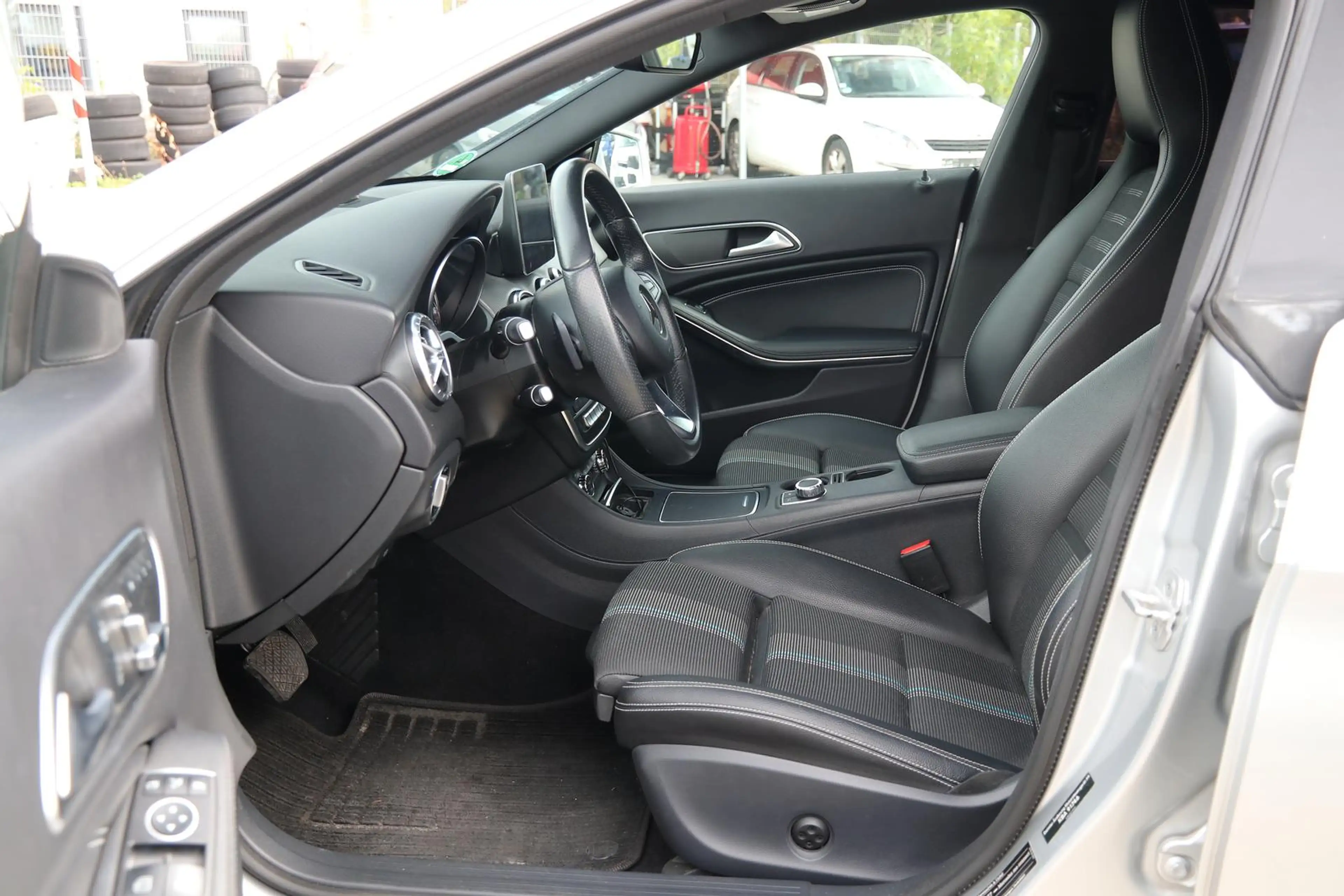 Mercedes-Benz Others CLA 200 CDI d Shooting Brake — photo 10