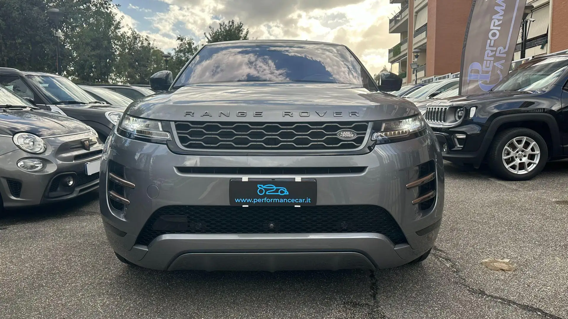 Land Rover Range Rover Evoque 2.0MHEV 200CV AWD AUTO R-DYNAMIC*TETTO*CARPLAY* Grigio - 2