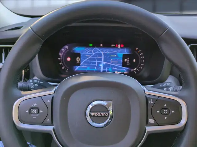 Volvo XC60 view 15
