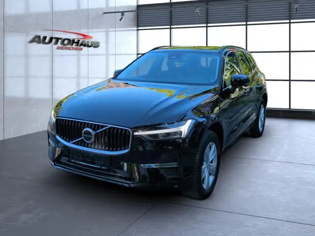 Volvo XC60 view 3