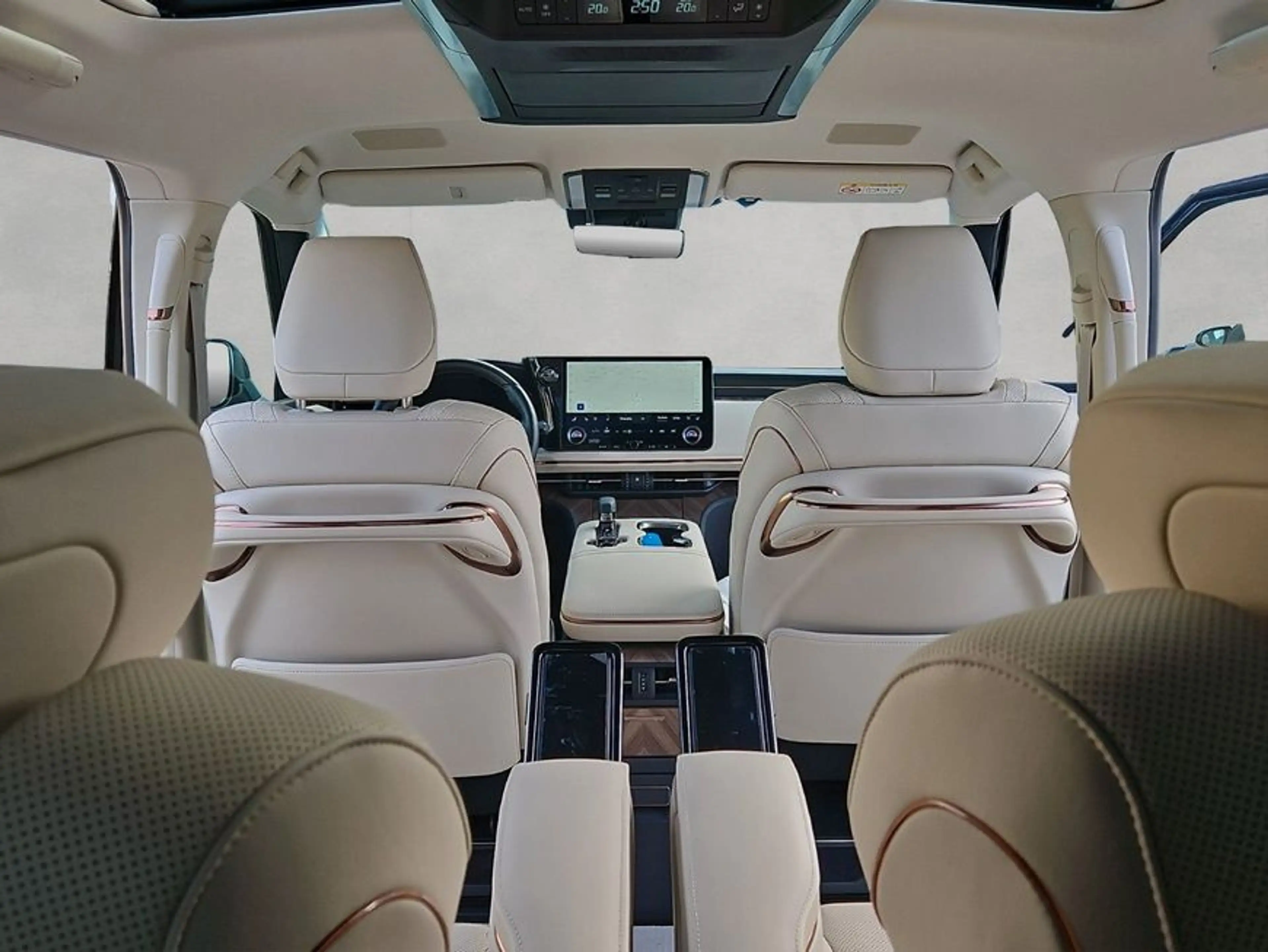 Lexus LM 350h AWD Executive 6+1 Sitzer — photo 8