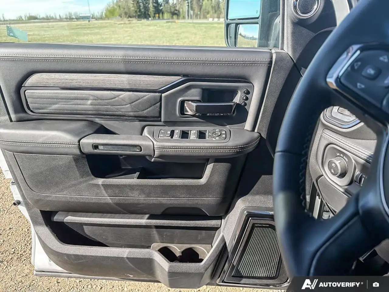 RAM 3500 снимка RAM 3500