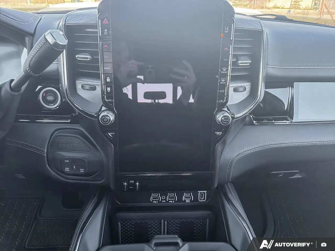 RAM 3500 снимка RAM 3500