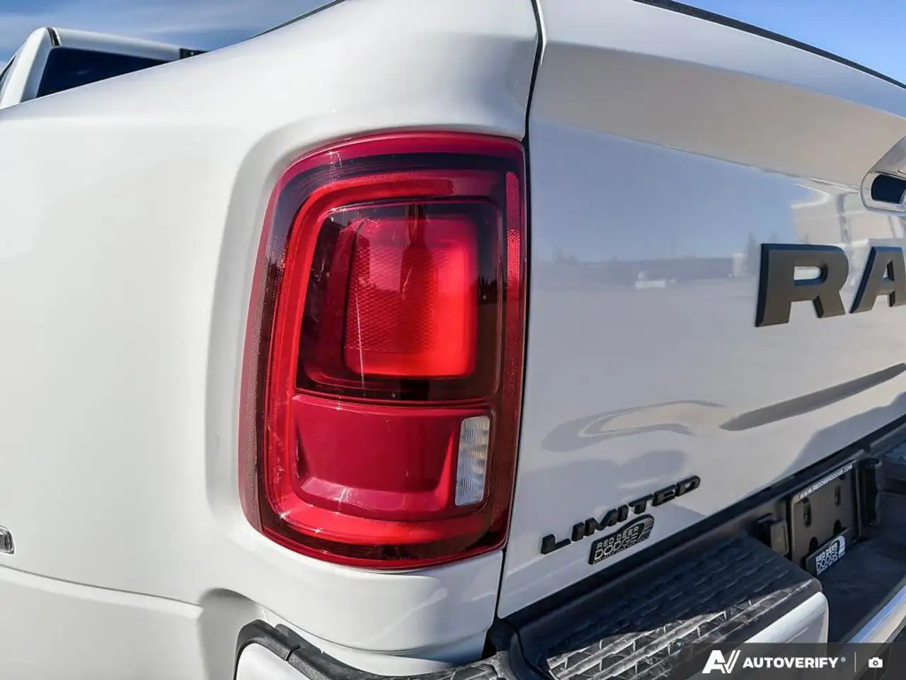 RAM 3500 снимка RAM 3500