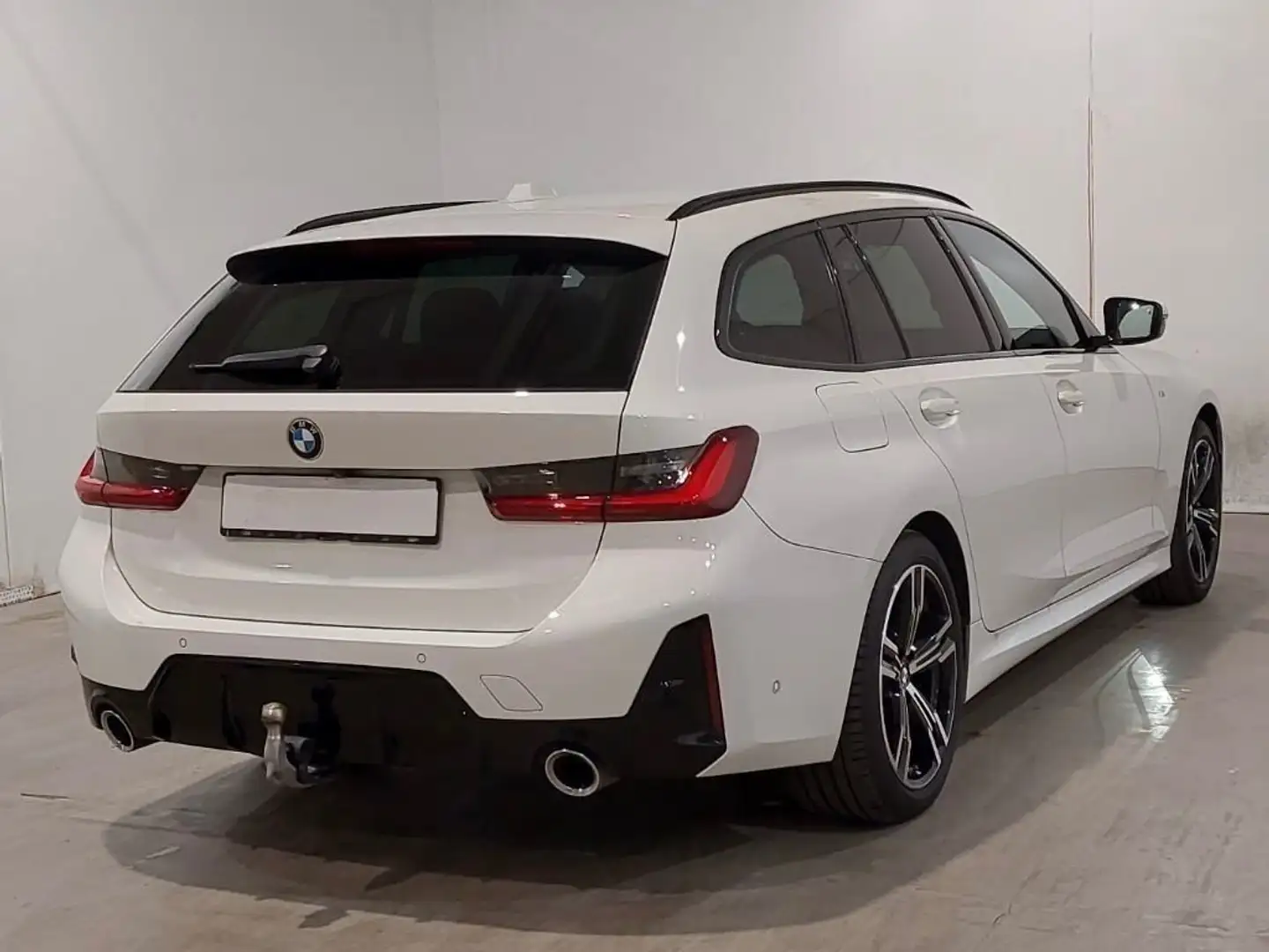 BMW 320 d xDrive M Sport AHK STHZG Memory DriviAsProf Blanc - 2