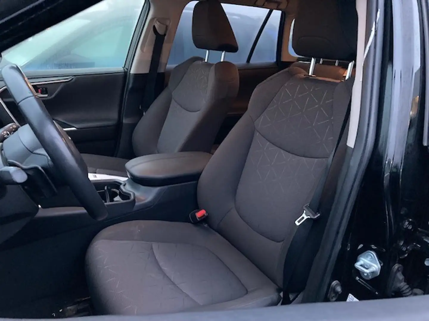 Toyota RAV 4 2.0 VVT-iE Dynamic 175pk | Trekhaak | 360 camera | Zwart - 2