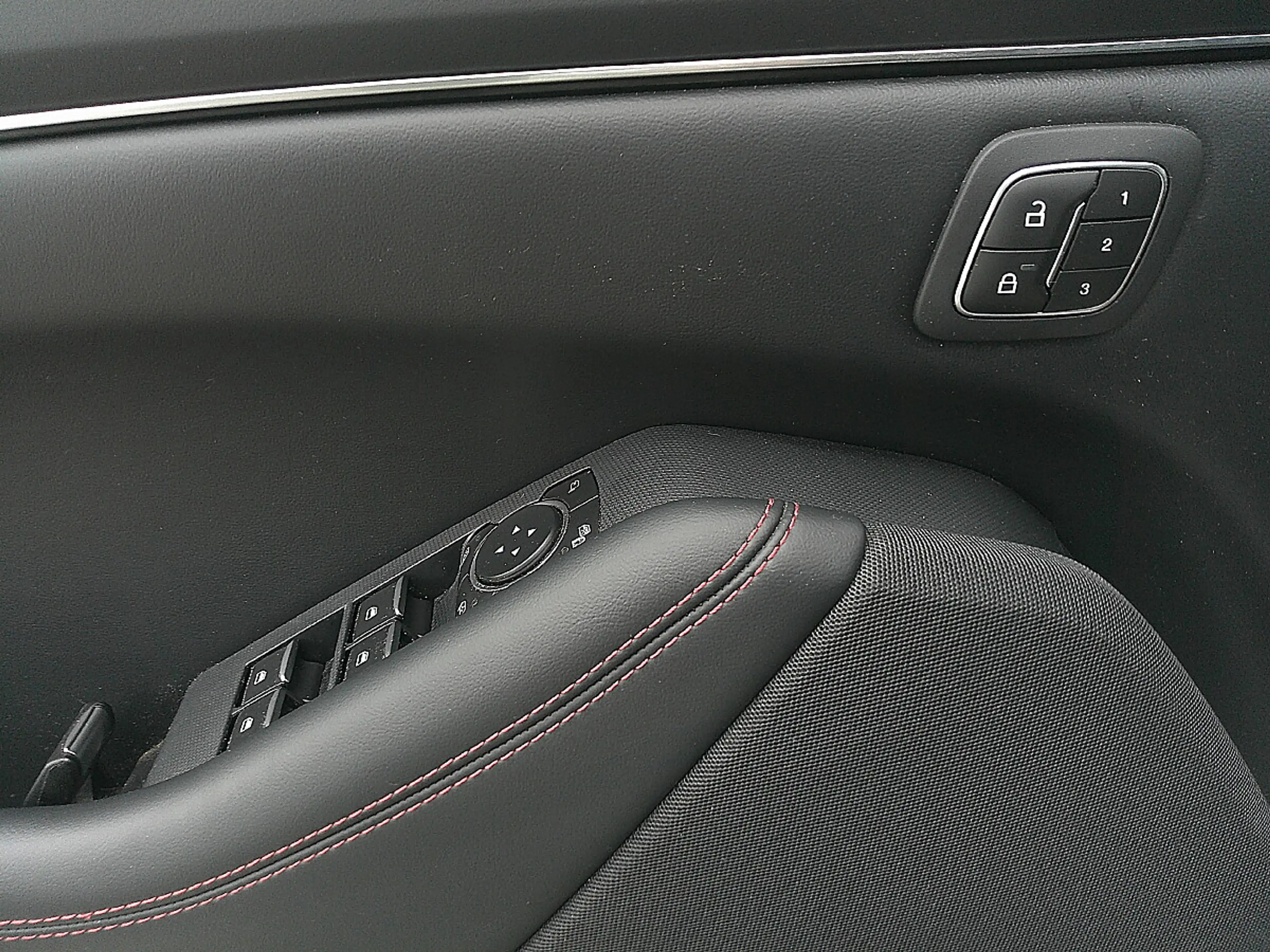 Ford Mustang Mach-E Mustang MACH-E — photo 15