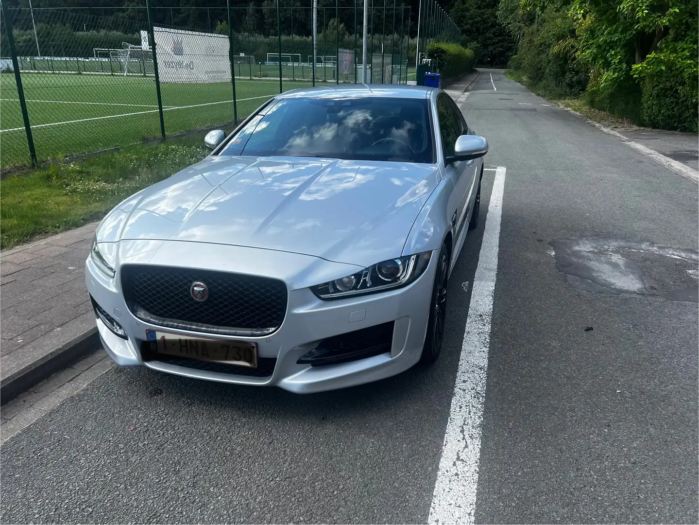 Jaguar XE 2.0 D R-Sport - 1