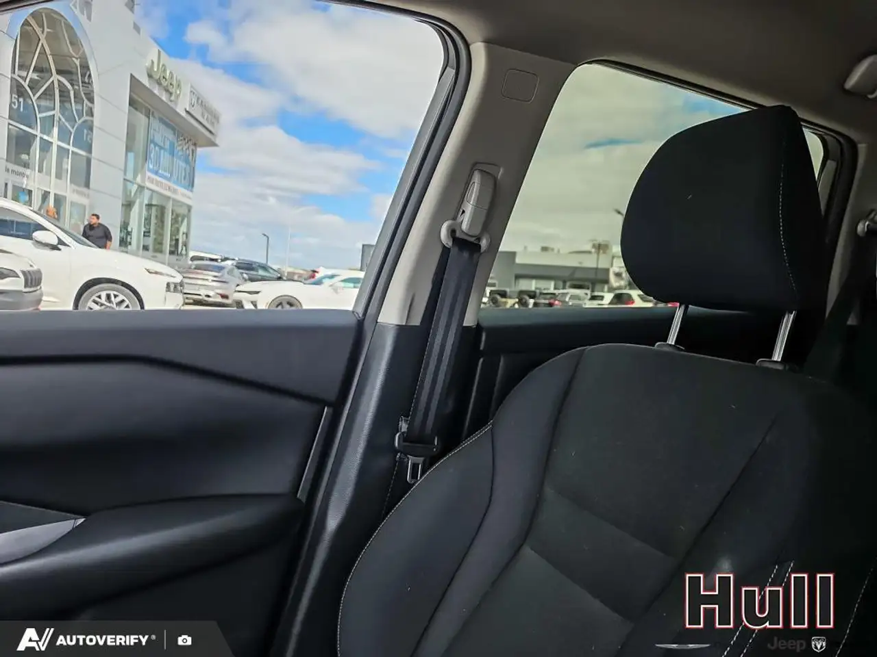 Nissan Rogue fotografie Nissan Rogue