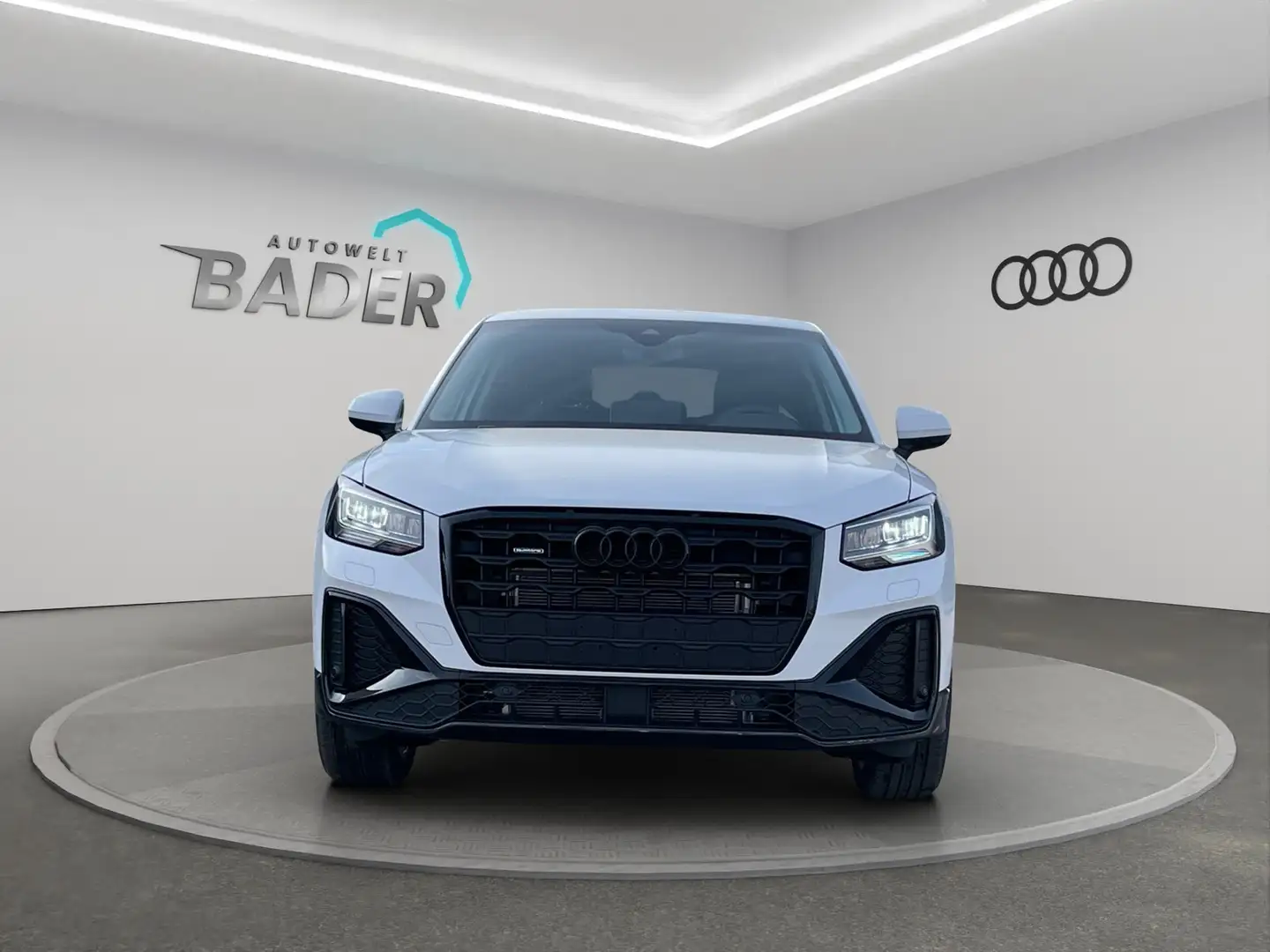 Audi Q2 2.0TDI quattro S Line AmbL MultiCam LED Weiß - 2