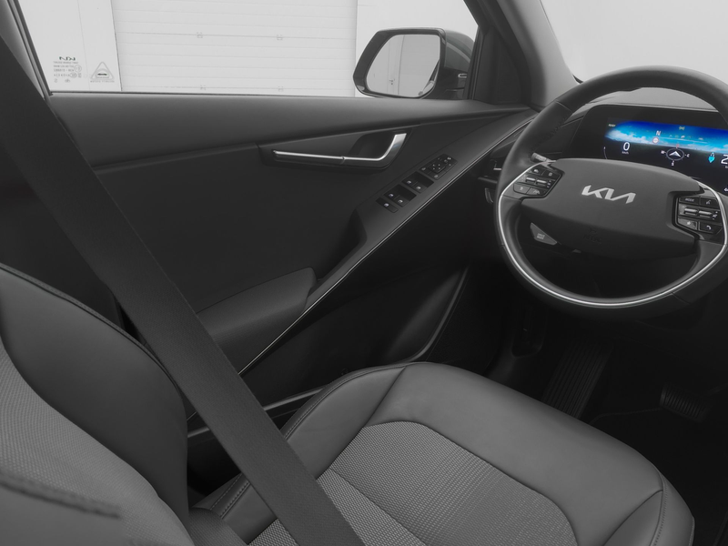 Kia e-Niro EV DynamicLine 64.8 kWh | CAMERA | ADAPTIVE | KEYL — photo 12