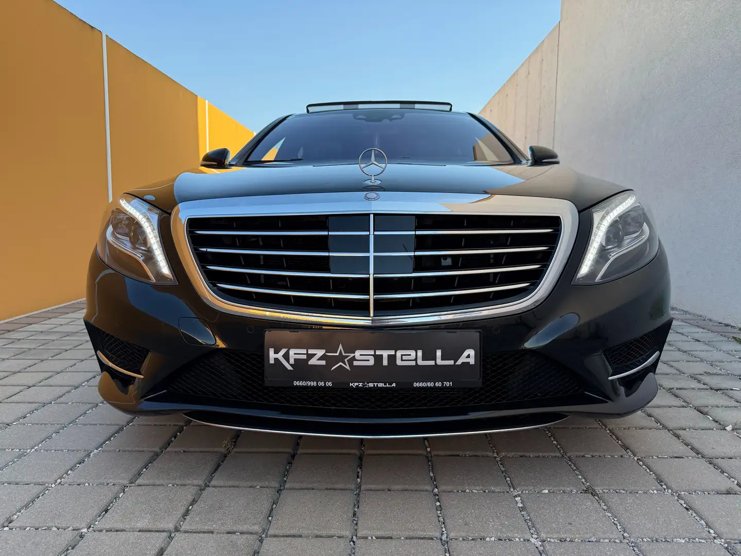 Mercedes-Benz S 350 d Lang 4Matic BlueTec AMGLine/Pano/FondTV/Chaffeur Zwart - 2