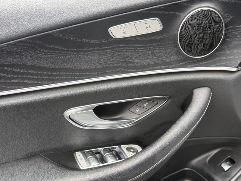 Mercedes-Benz E 200 4Matic*1-Hand*Garantie — photo 9