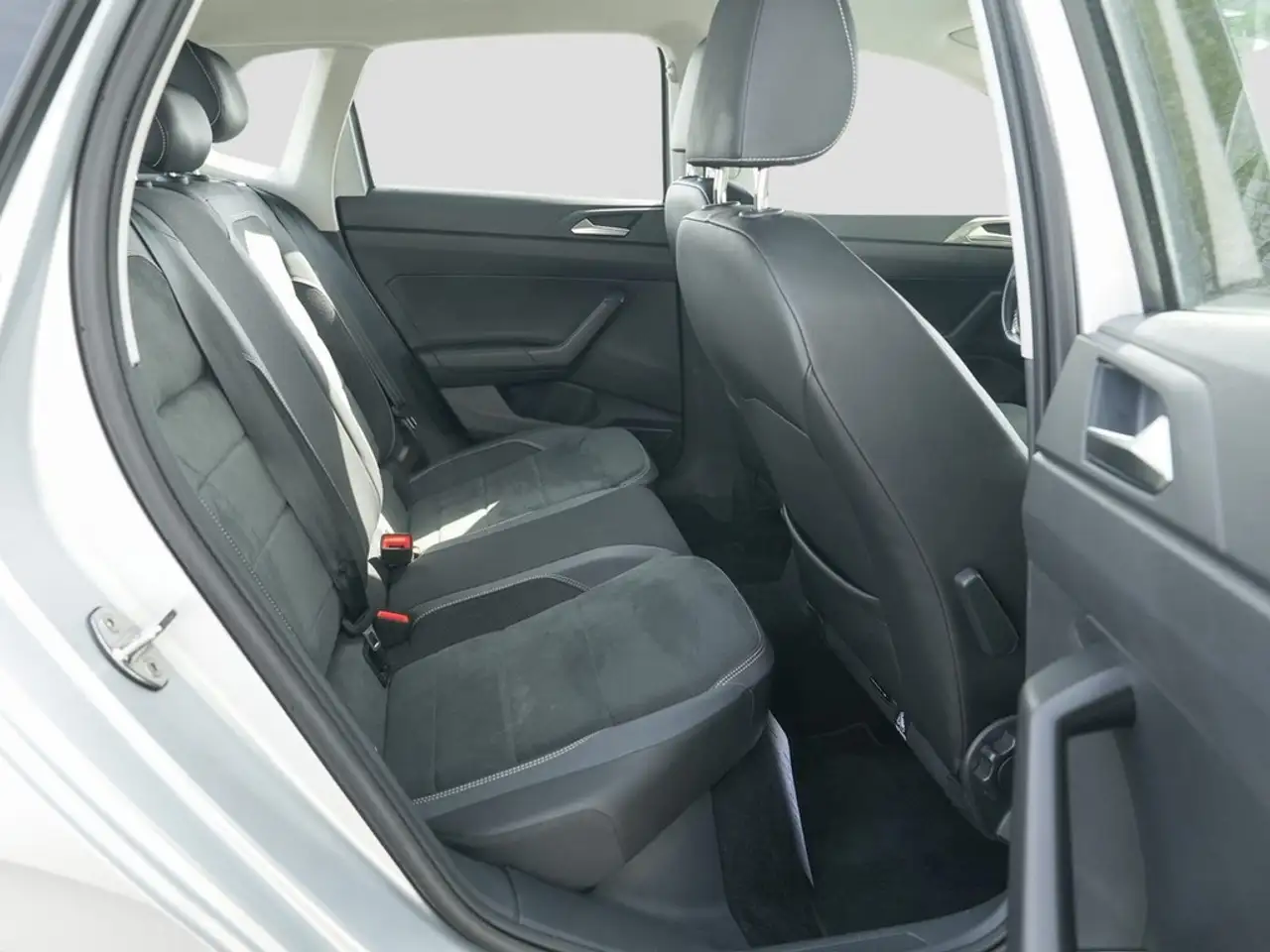 Volkswagen Polo 1.0 TSI DSG Style *IQ-Light*Navi*App-Connect*PD... 10