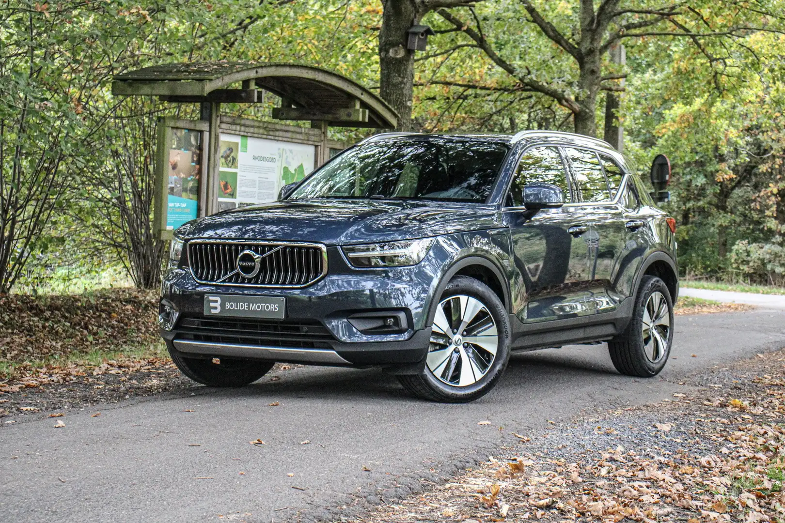 Volvo XC40 XC40 T5 Recharge Plug in hybrid *Apple Carplay Bleu - 1