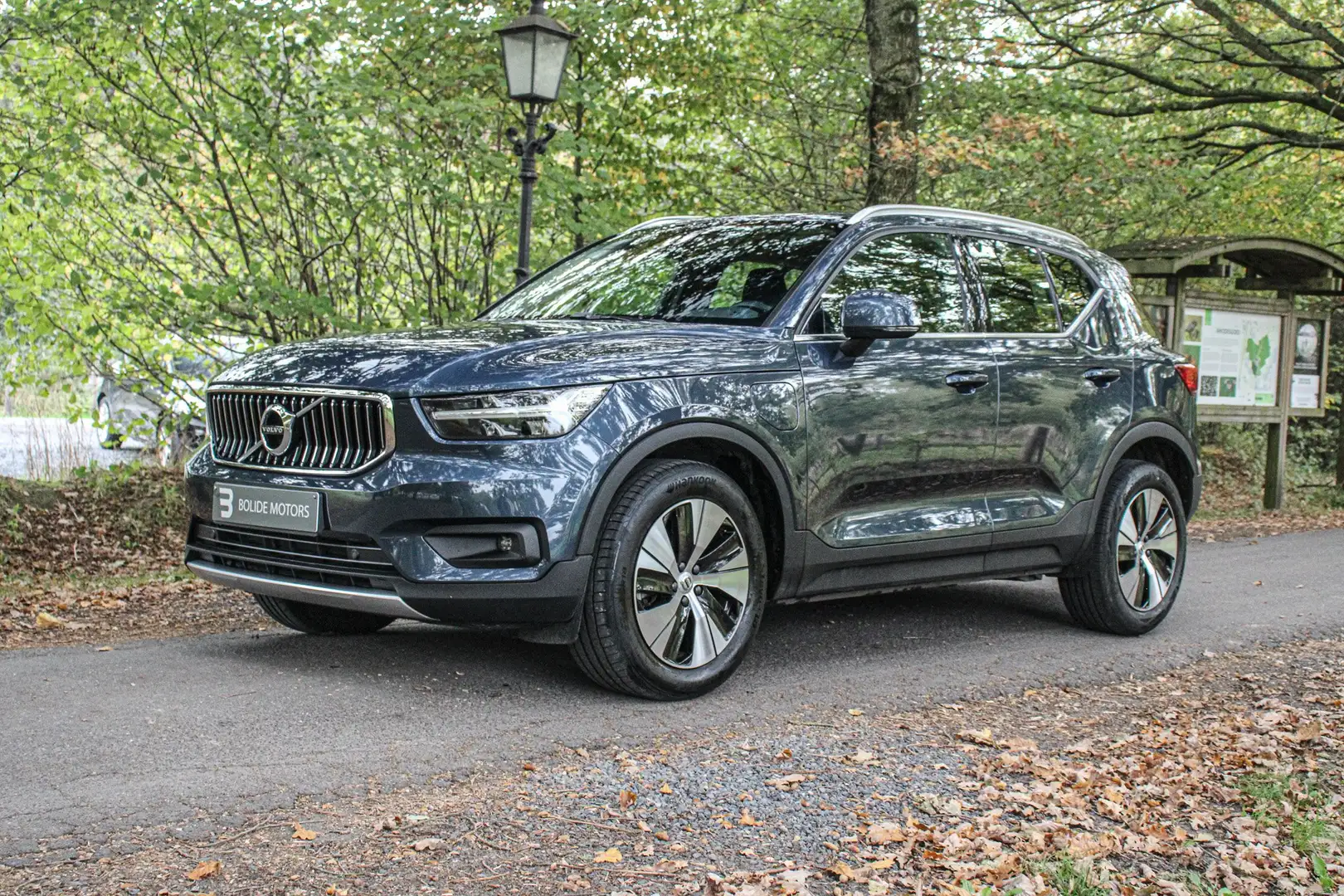 Volvo XC40 XC40 T5 Recharge Plug in hybrid *Apple Carplay Bleu - 2
