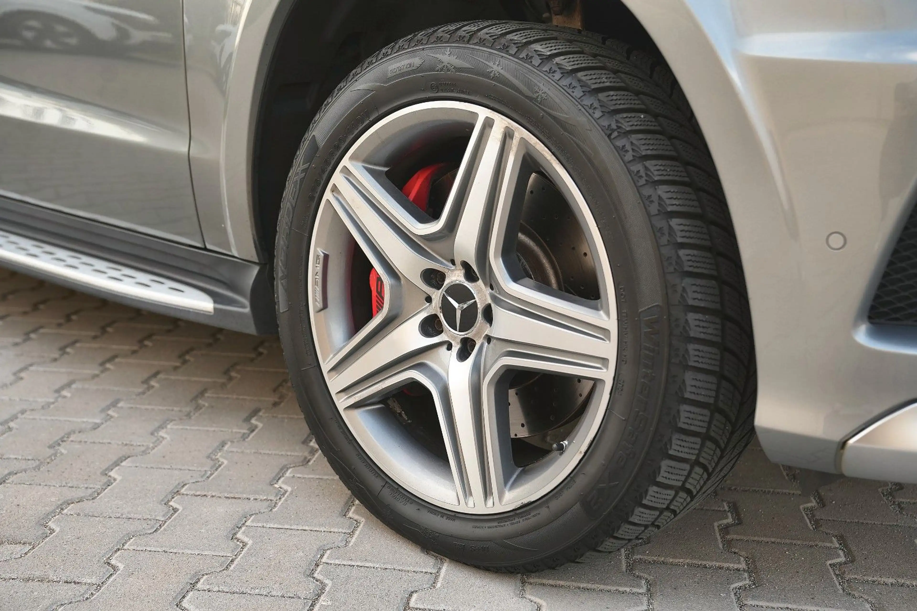 Mercedes-Benz GL 63 AMG 4MATIC 7-Sitzer Pano Harman HU neu — photo 6