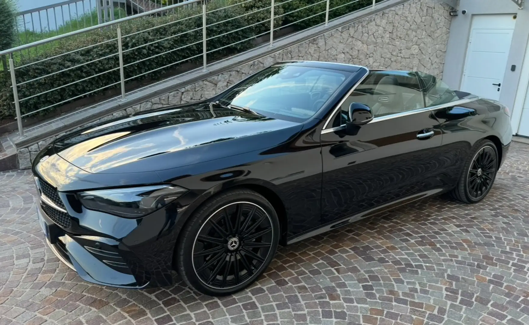 Mercedes-Benz CLE 450 cabrio Czarny - 1